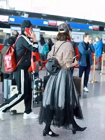 程莉莎穿衣服老气,程莉莎的秋冬穿搭