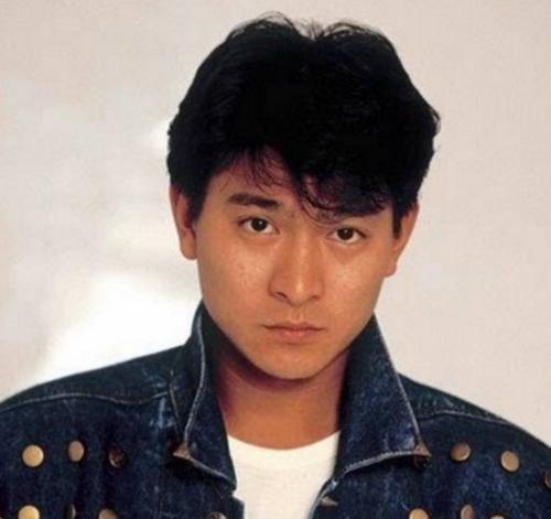 刘德华明星的成名之路解说,刘德华成名之路获奖视频