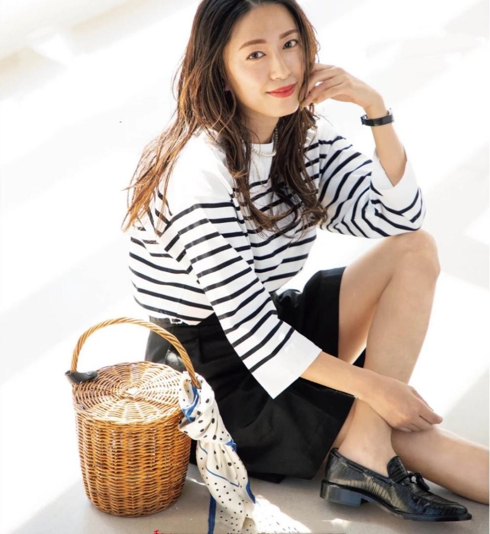 普通的条纹衫如何穿得简单又时髦,条纹衫的各种穿法