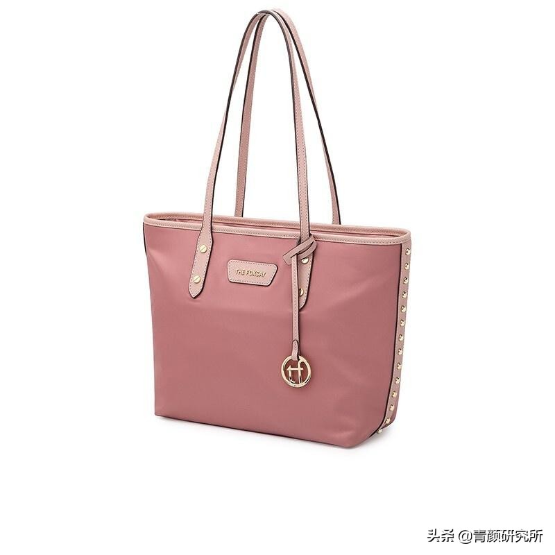 春夏十款必买轻奢包包,轻奢小众品牌包包推荐