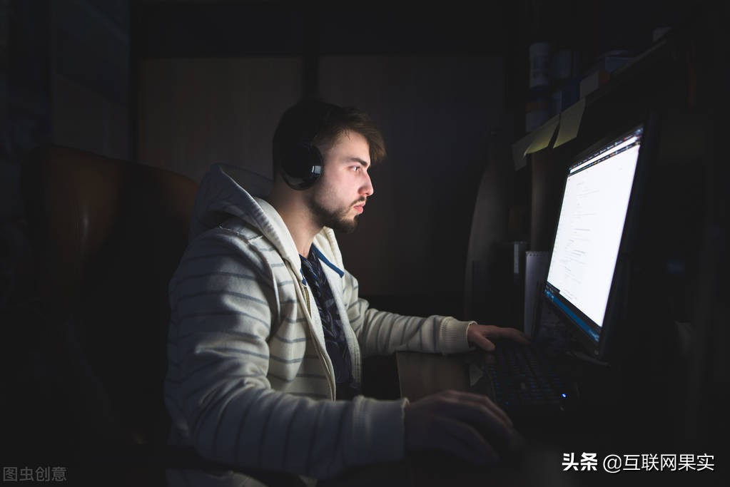 偷看“成人网站”没人知道？手机出现这3种情况，你可能已经中招