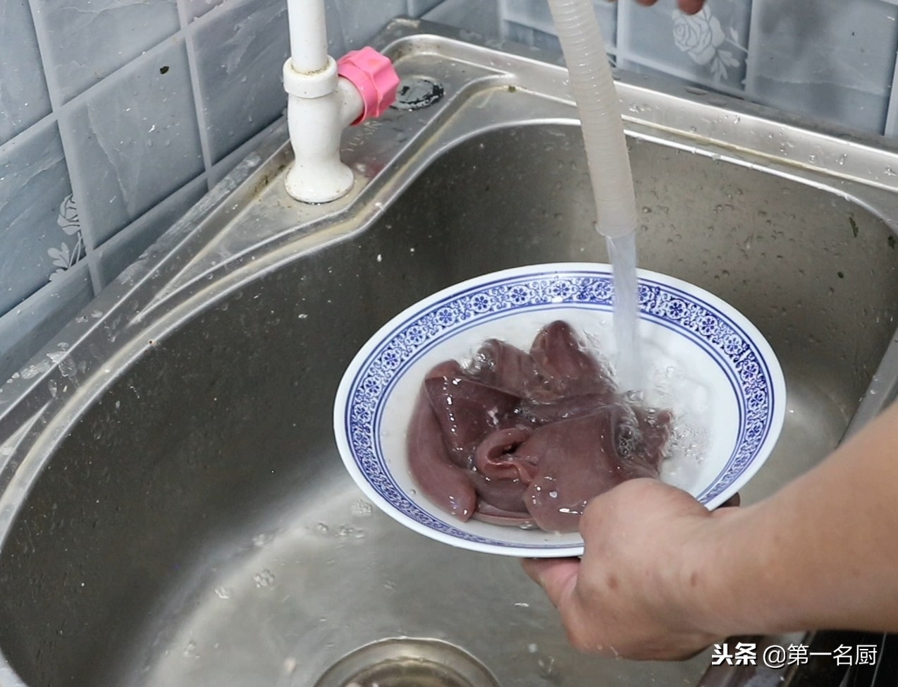 爆炒腰花这样做才好吃？不腥不腻，营养美味，下酒又下饭