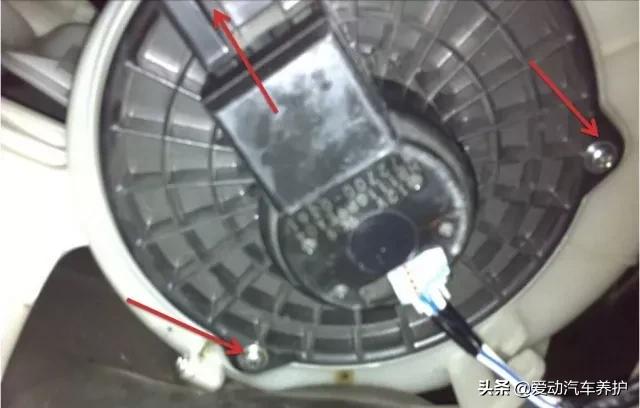 空调清洗蒸发箱一般在何时清洗,空调臭清洗蒸发箱能彻底解决吗