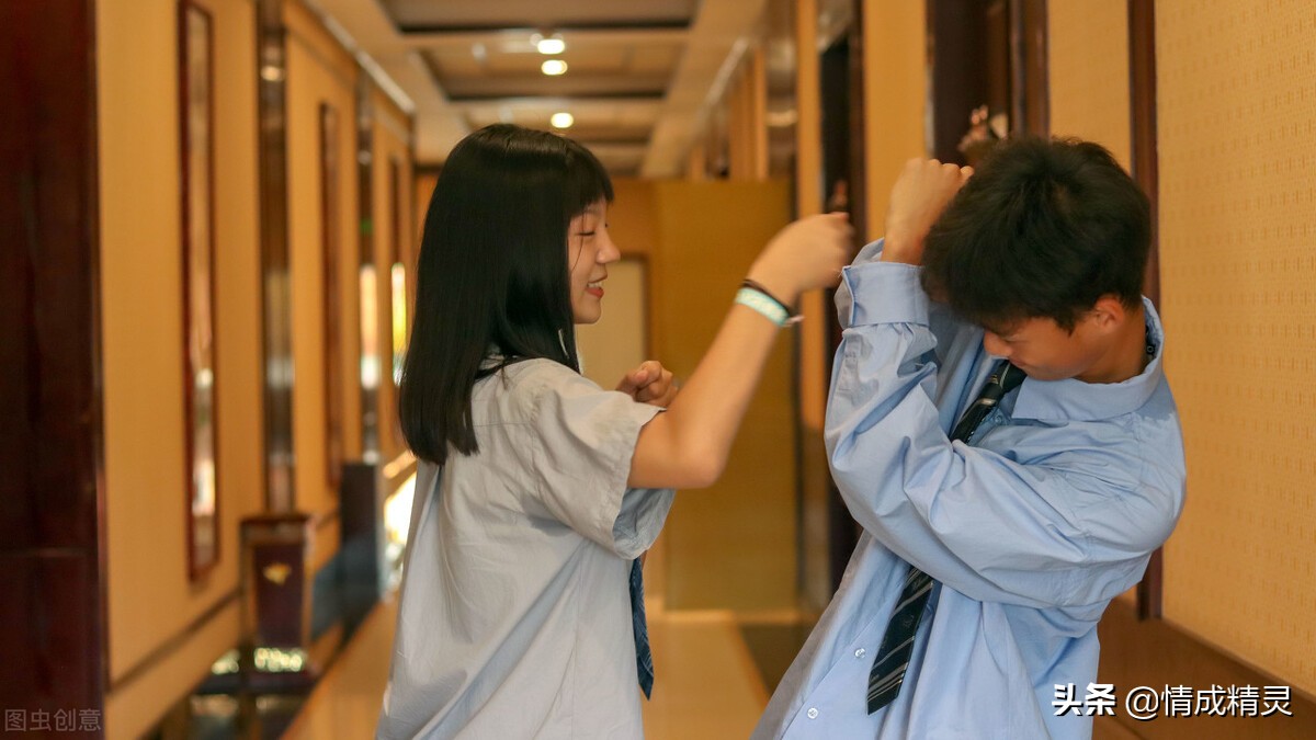 女人怎么撩可以让她对你有好感,刚加到女生微信怎么建立好感