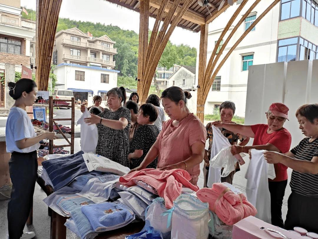 小尹：有过很多不公平的经历，加入好家云店是我最接近公平的一次