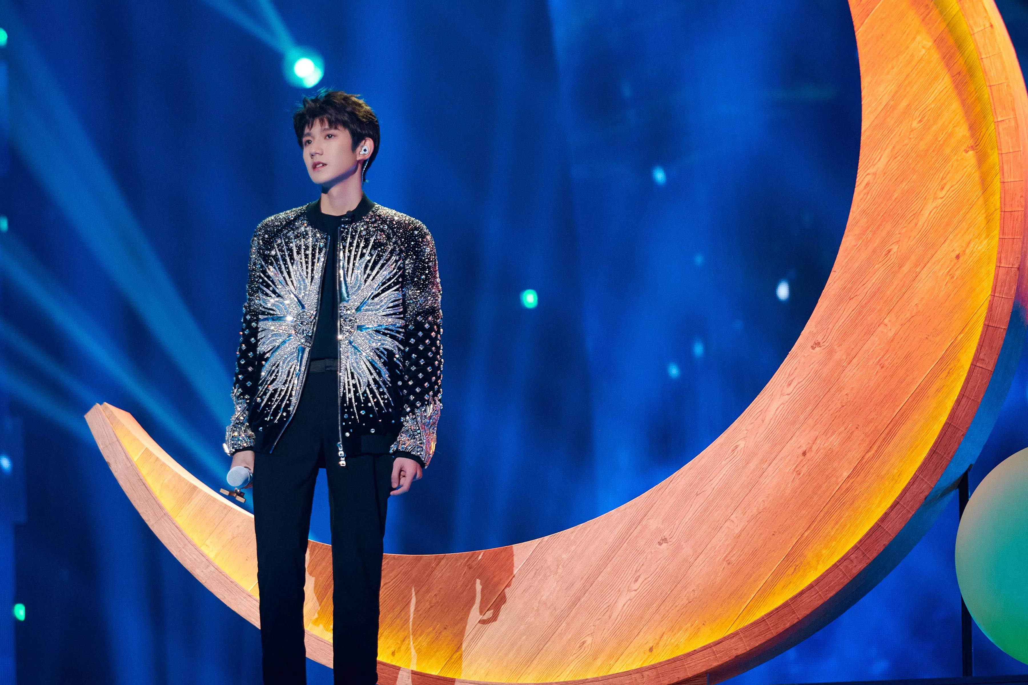 王源只有离家的人才听的歌,离家的人才会想听的故事王源