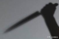 电视剧孕妇被小偷打流产大出血,孕妇家进小偷流产电视剧片段