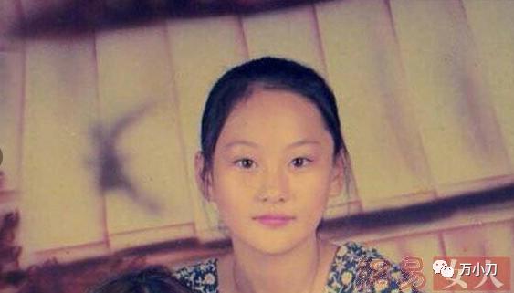 “宅男女神”与“心形石”