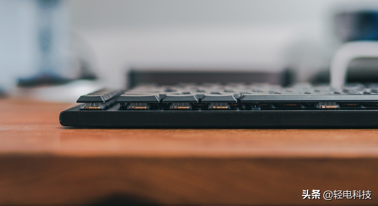 罗技G913无线机械键盘评测,罗技g系列鼠标键盘无线套装