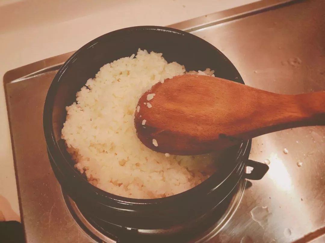 韩国石锅拌饭详细介绍,石锅拌饭4人餐