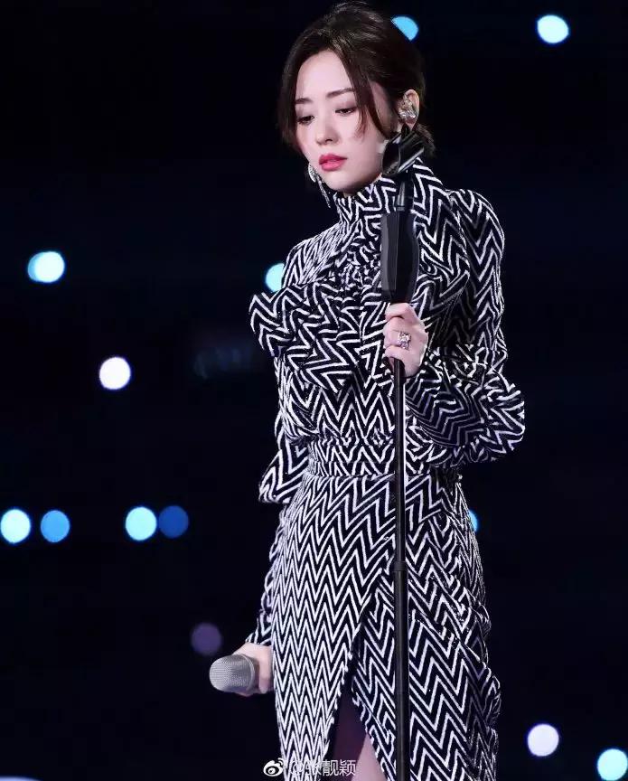 错爱15年终甩渣男，让王思聪都疯狂打call的她惊艳了全网！