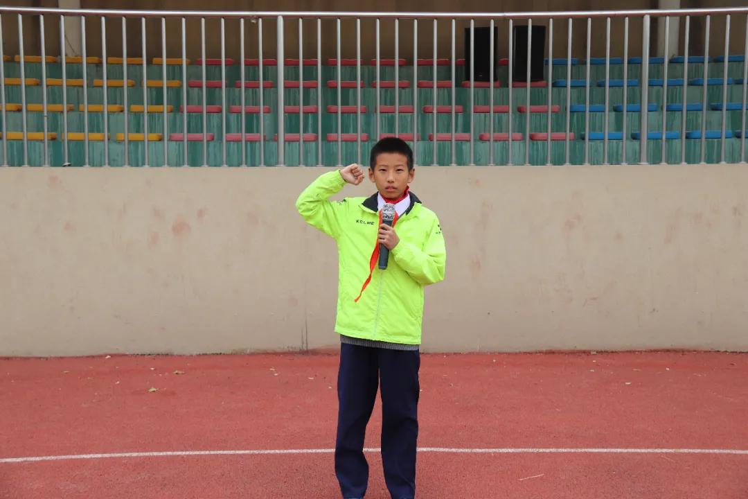 学校周末足球联赛开幕仪式,实小足球联赛校长杯