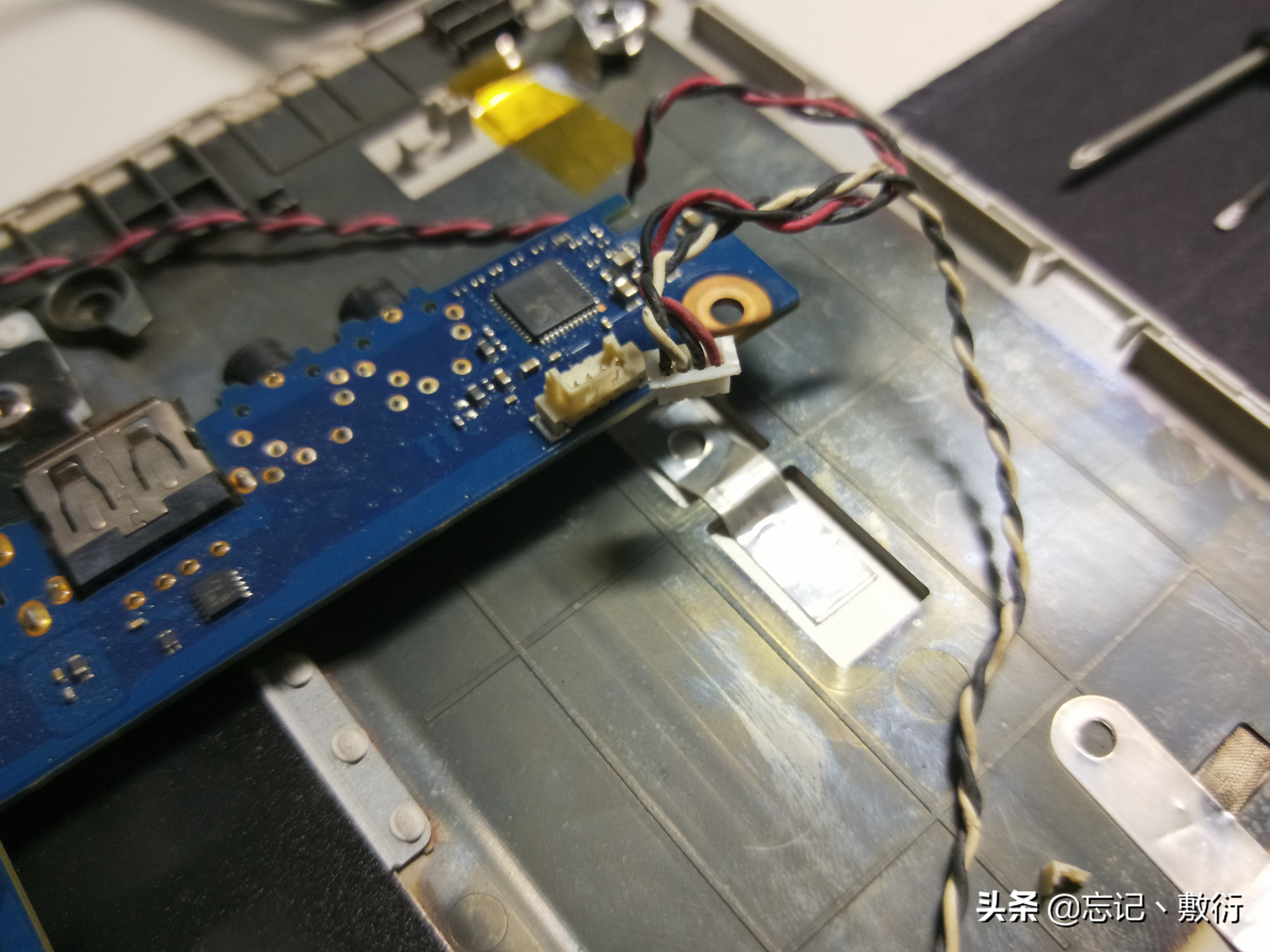 更换笔记本电脑键盘,三星q460笔记本电脑更换屏幕