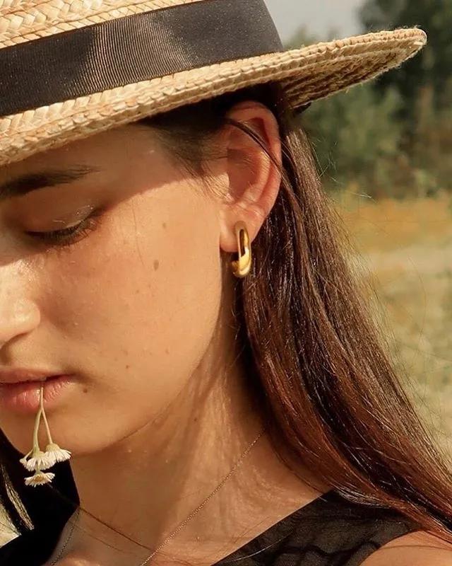 欧阳娜娜同款耳环怎么戴,欧阳娜娜耳环