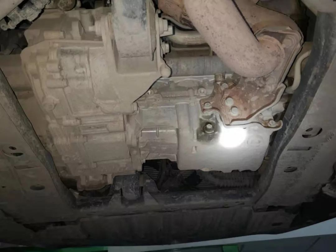 十八万买一个2.0t的别克君越真香,18款2.0t别克君越二手值得买吗