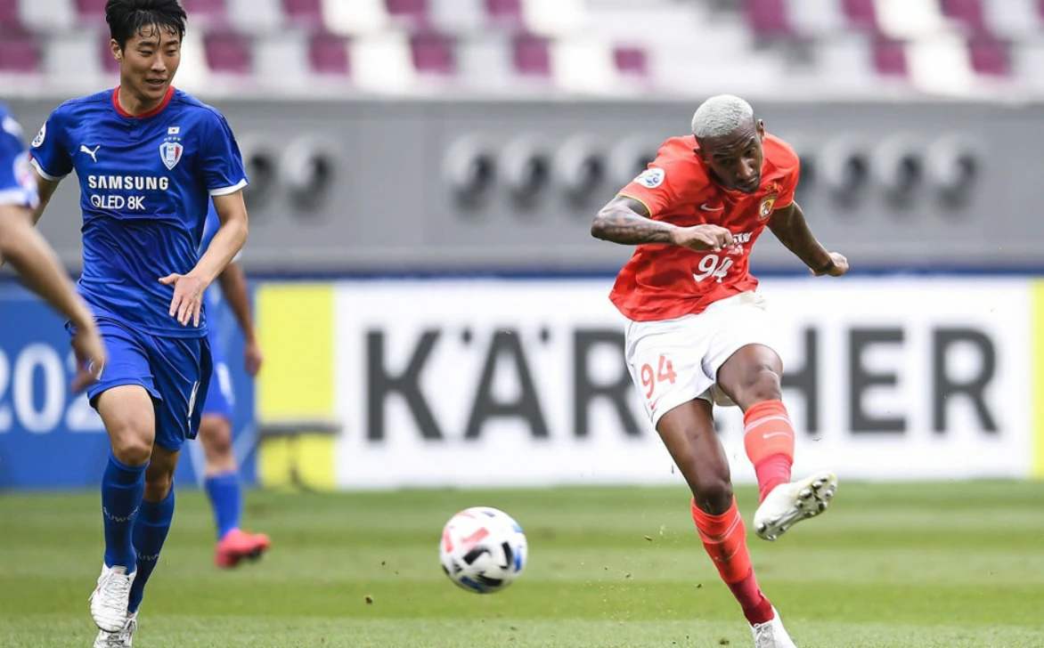 郑智广州恒大对卡纳瓦罗,卡纳瓦罗郑智近况