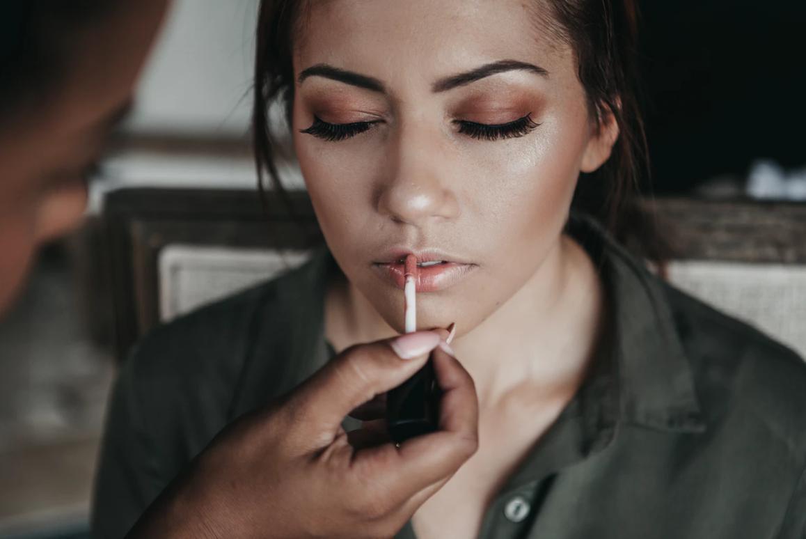 防火防盗不如防晒,但其实蓝光肌才是最可怕问题