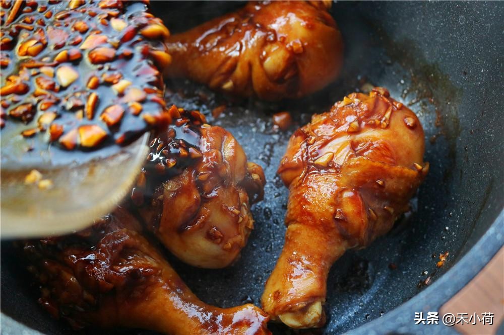 鸡腿这样做太好吃了不烤不油炸,鸡腿这样做不用吐骨头啦
