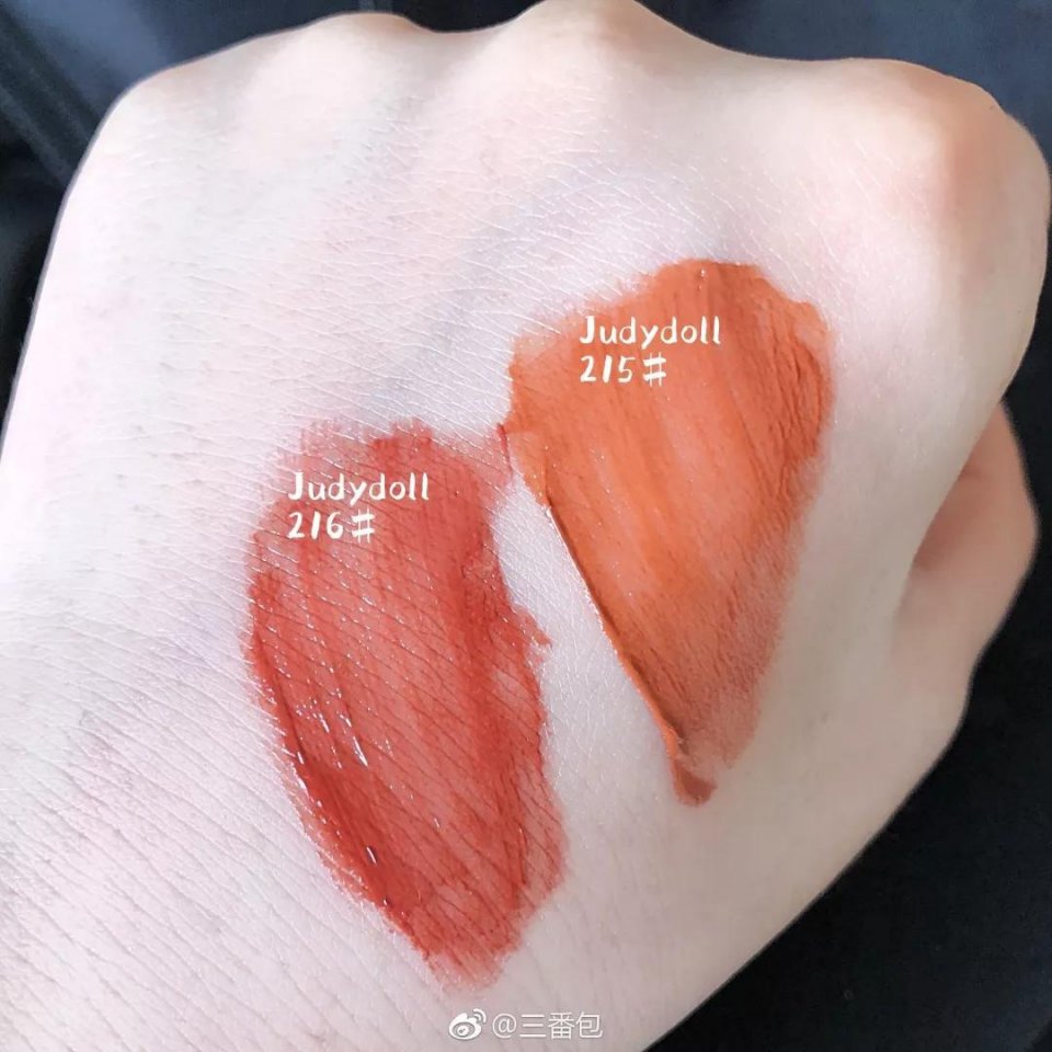 快买了这只口红来人间水蜜桃学院报道！