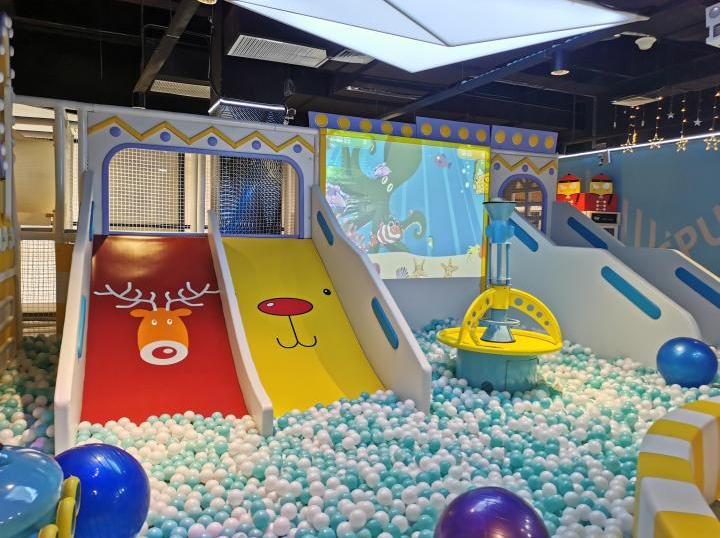 开小型儿童室内游乐场赚钱吗,加盟儿童游乐园的利润