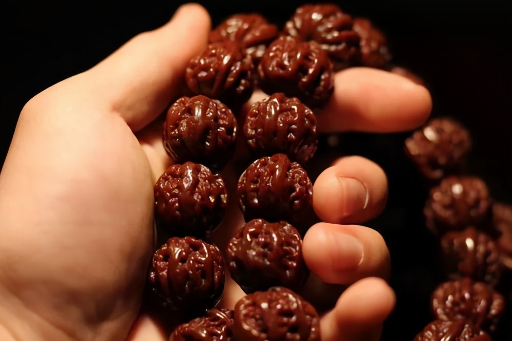 文玩手串保养太麻烦？学会这7个守则，所有文玩手串都适用