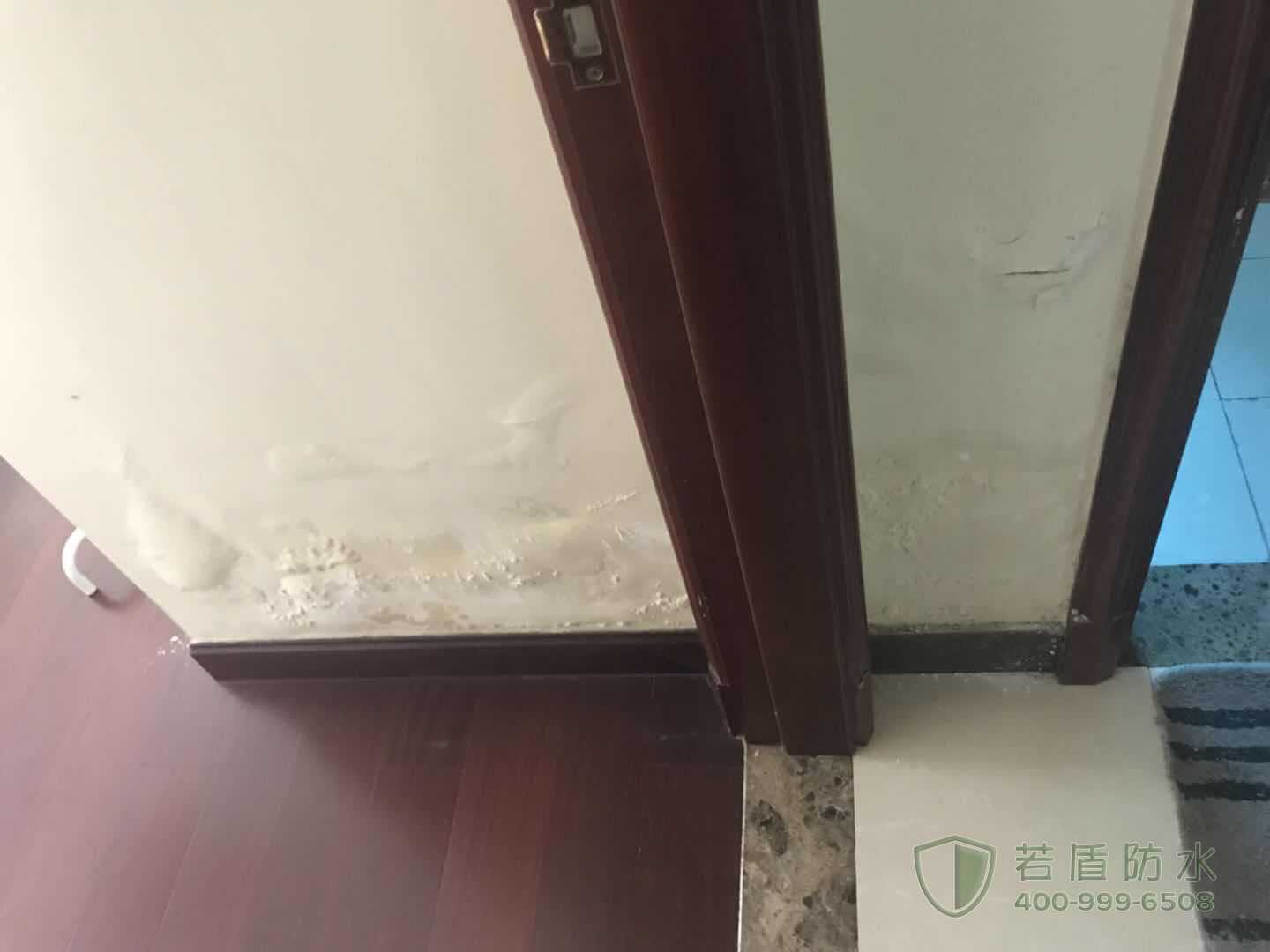 厕所漏水到外墙怎么处理,厕所漏水到楼下应该怎么解决