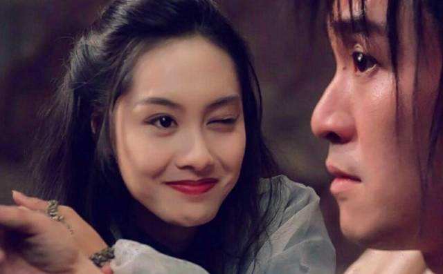 周星驰唯一一部烂片，豆瓣评分只有3.8，连他自己都不愿意提起