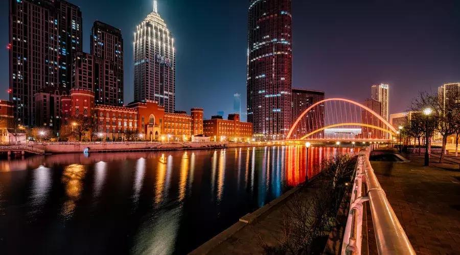 天津人都在这夜跑，连大明星都来打卡