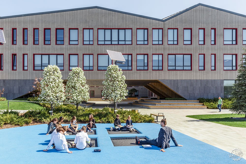 斑斓世界中的一抹白——基辅GymnasiumА+学校