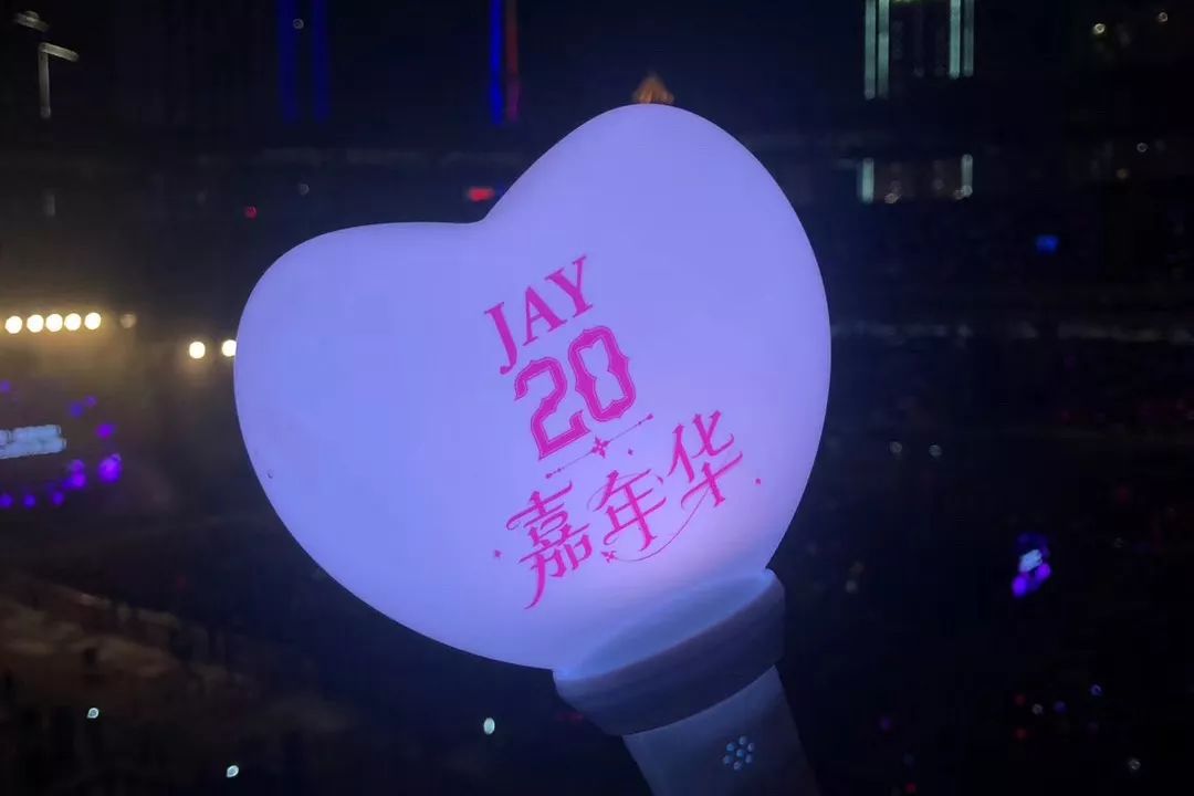 一座长沙城半部近代史,贺龙体育馆长沙演出