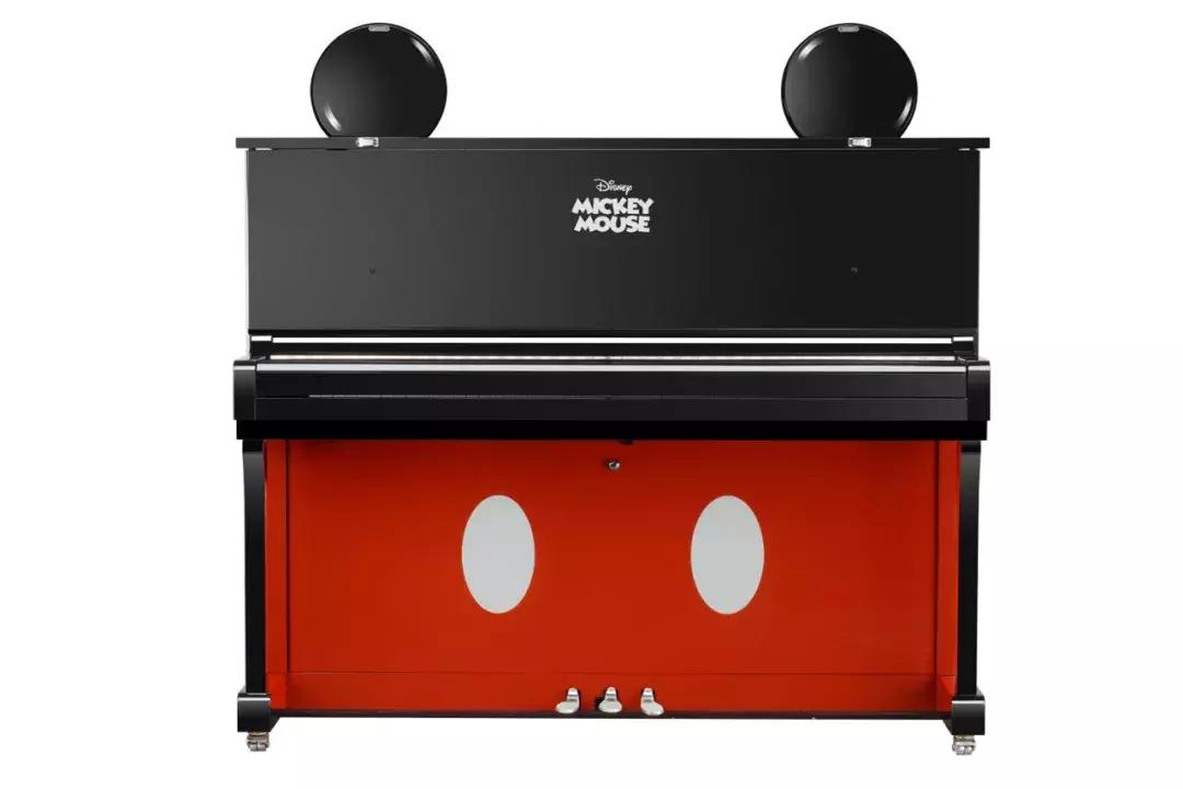 颜值与实力并存的海伦·迪士尼钢琴