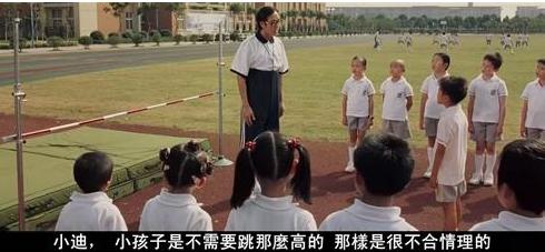 “人渣专业户”，表面上是汽车修理工，暗地里是周星驰的编剧