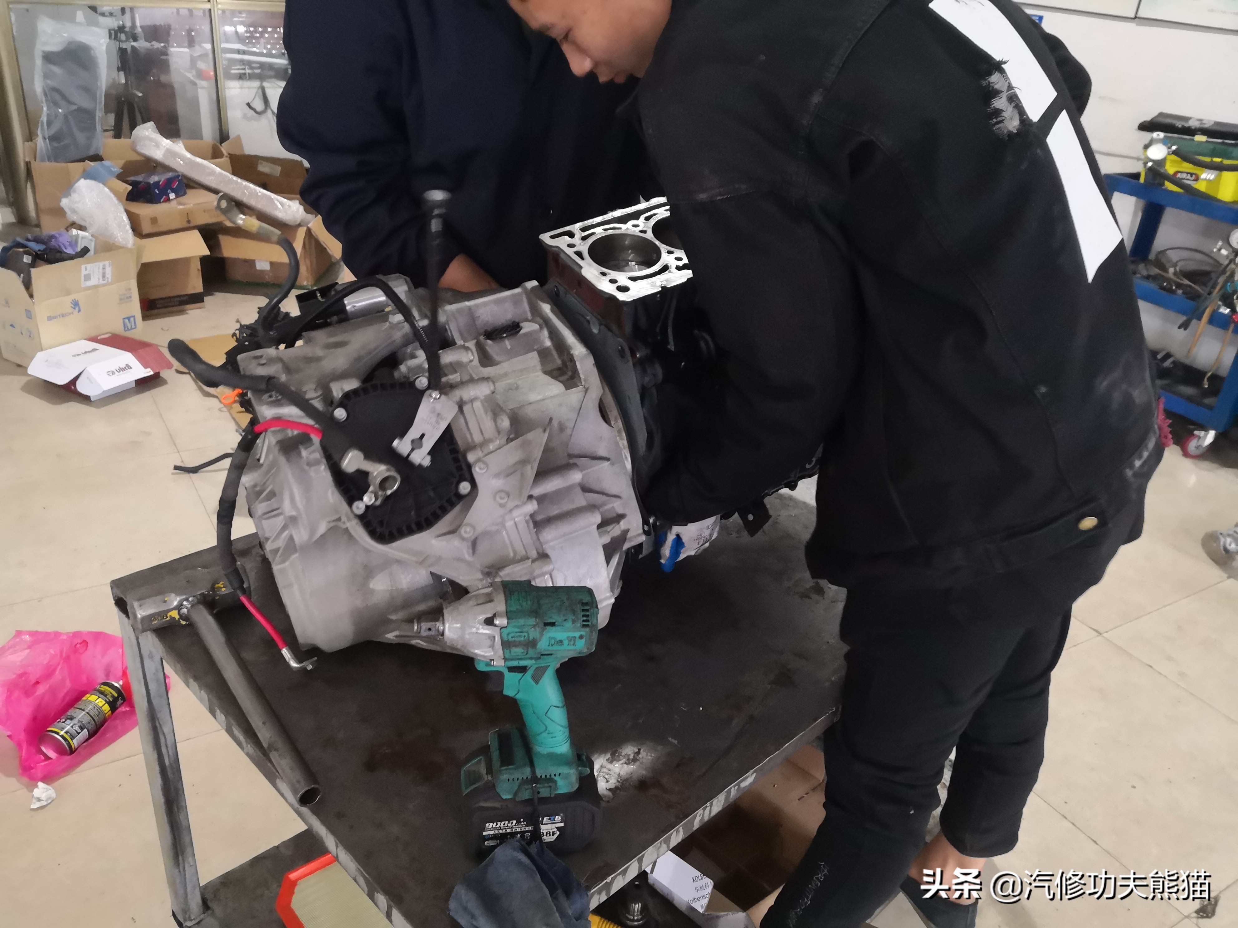 dsg双离合起步抖动有异响,大众帕萨特3.0v6发动机烧机油