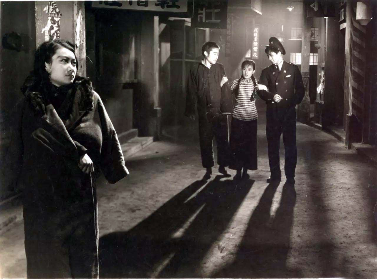 100部经典老电影之地雷战,地雷战经典老电影100部