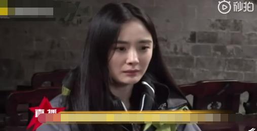 baby摔倒杨幂大笑视频,ab和杨幂红毯