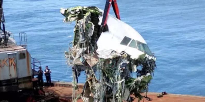b-1835飞机,中华航空748洛杉矶空难