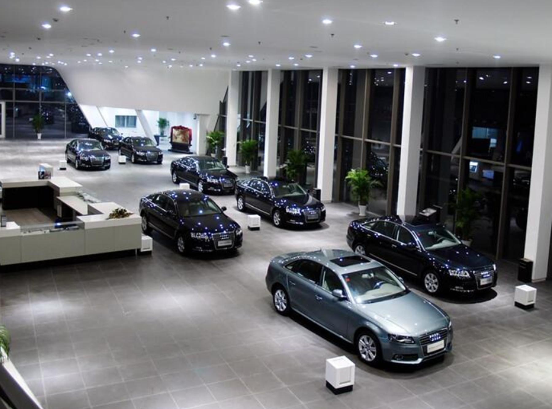 全款买车为什么不受待见，离职销售道出原因，卖得越多赚得越少