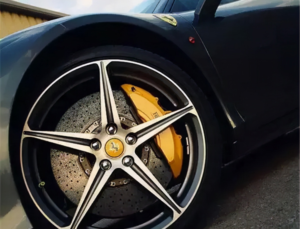 轮毂螺丝坏了有什么症状,轮毂螺丝弯了有影响吗