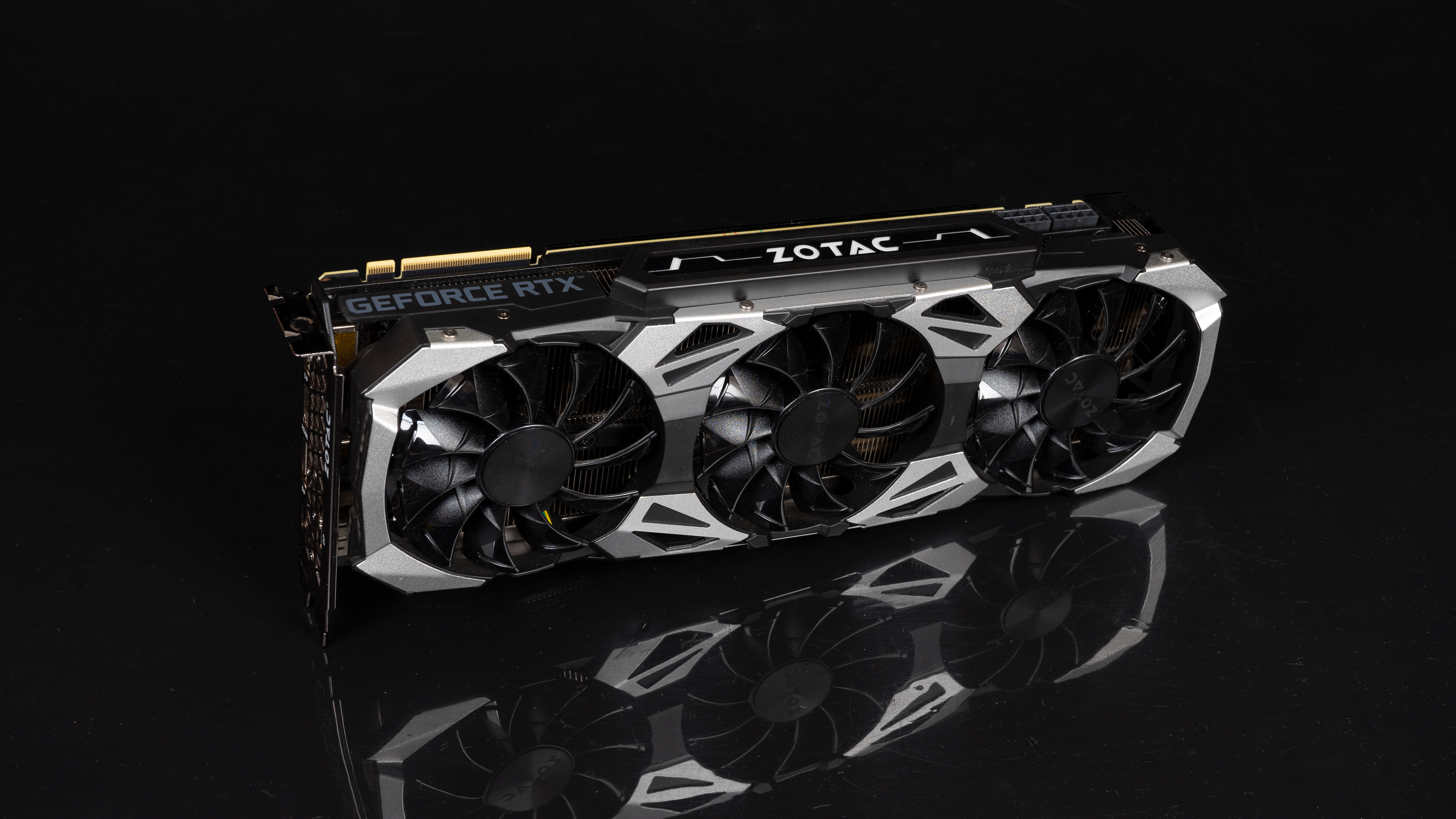 49年入国军？3700X+B550+2070S够用*党**装机