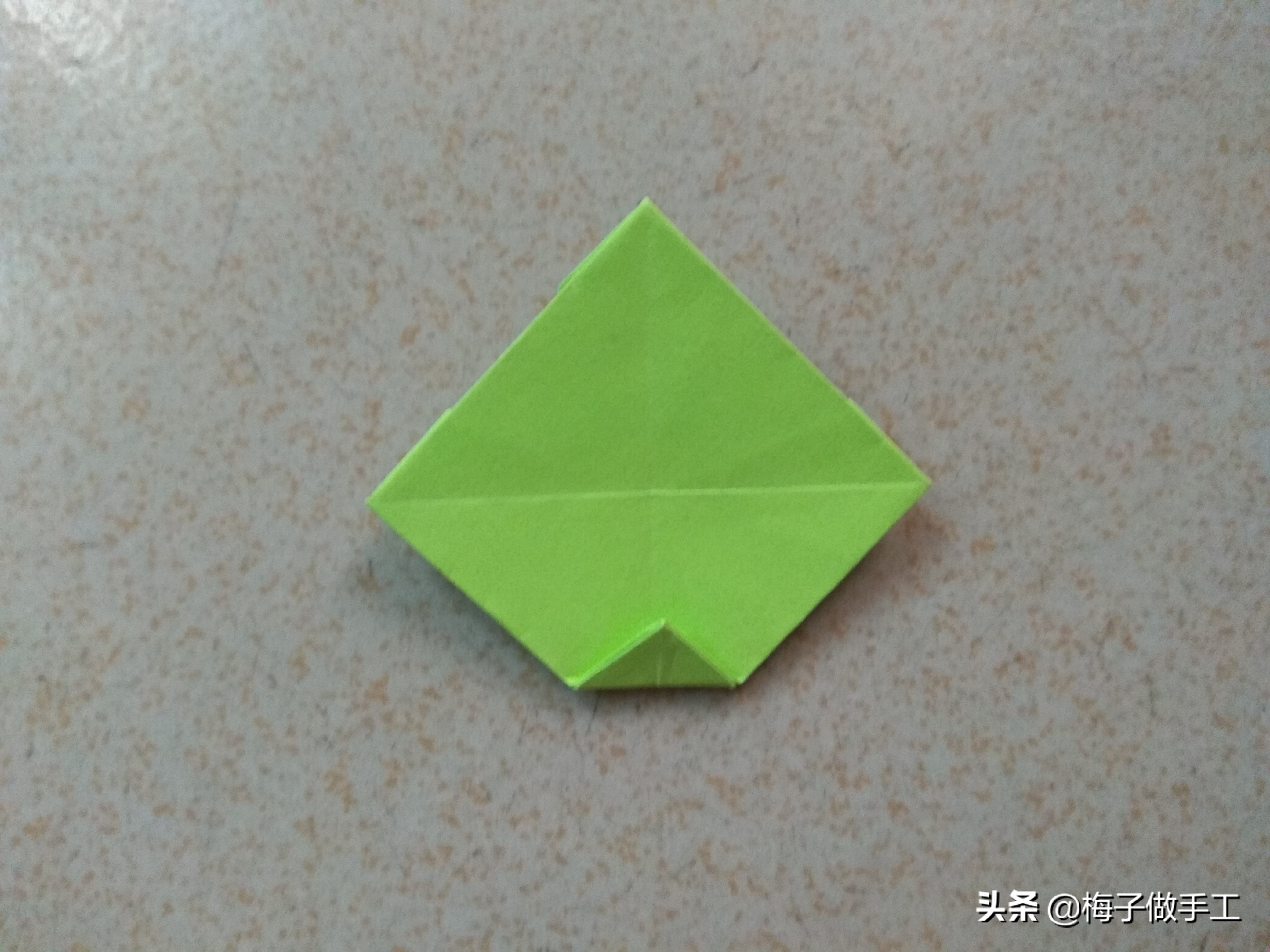 折纸简单又漂亮的过年小灯笼,简单折纸灯笼中秋节两三步完成