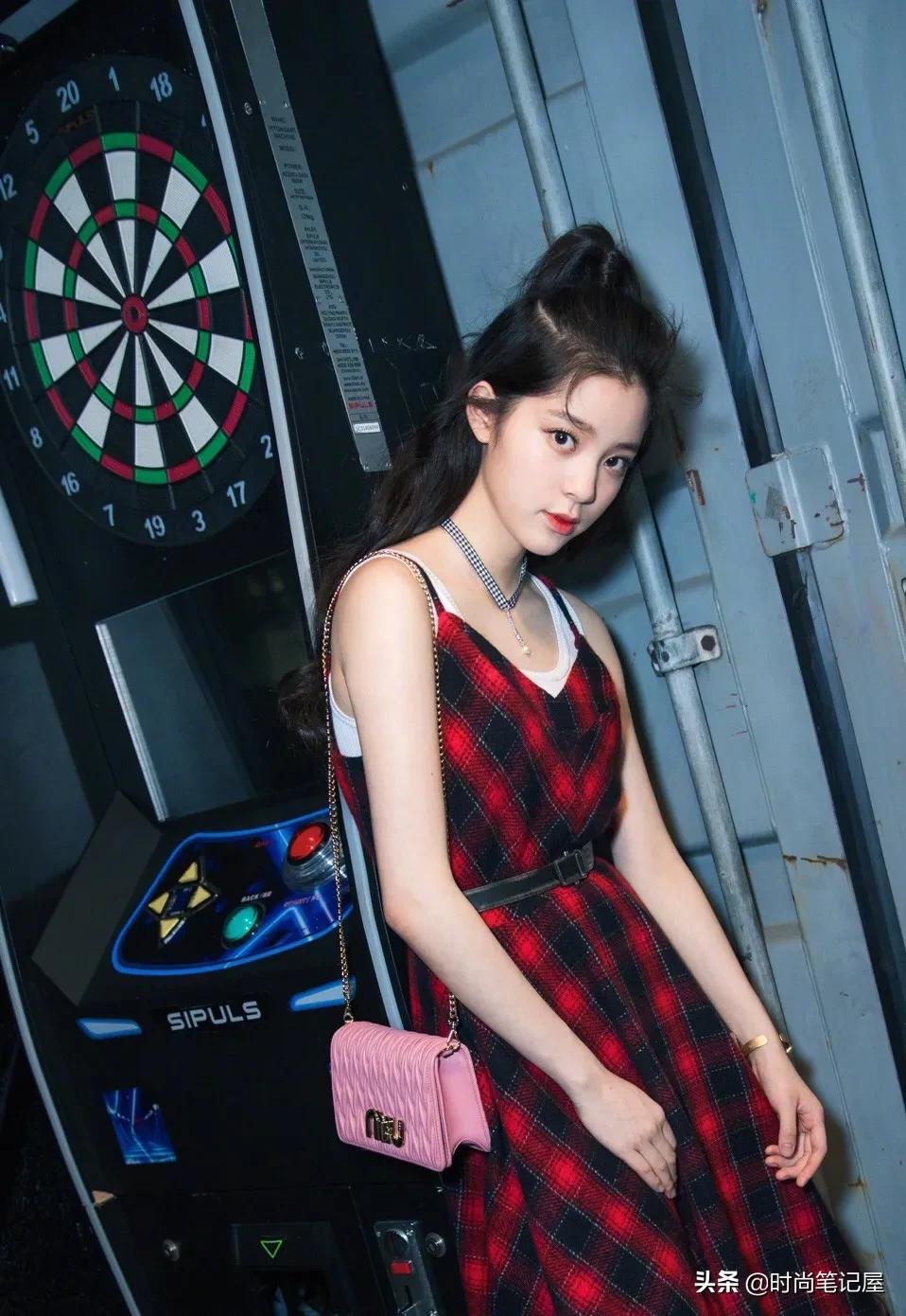 菱格纹格子裙,女人味十足的打底裙