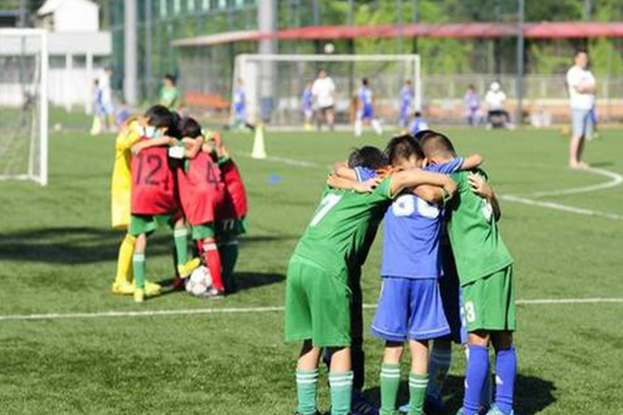 瓒崇悆鑱旇禌榛庢槑,涓浗瓒崇悆榛庢槑鐜扮姸