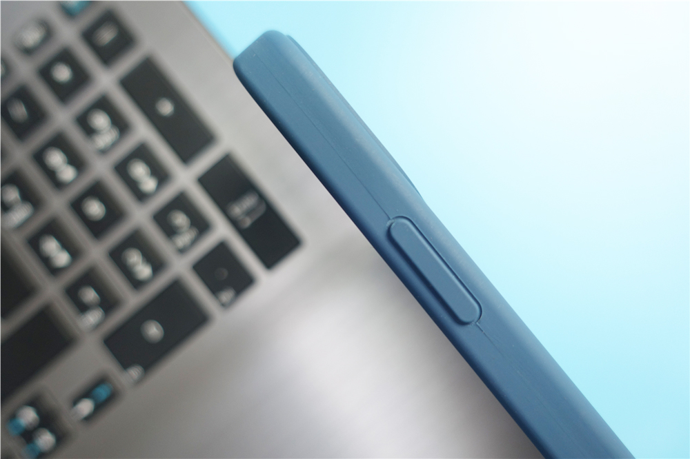 这手机壳太有安全感了,这手机壳一看就防摔