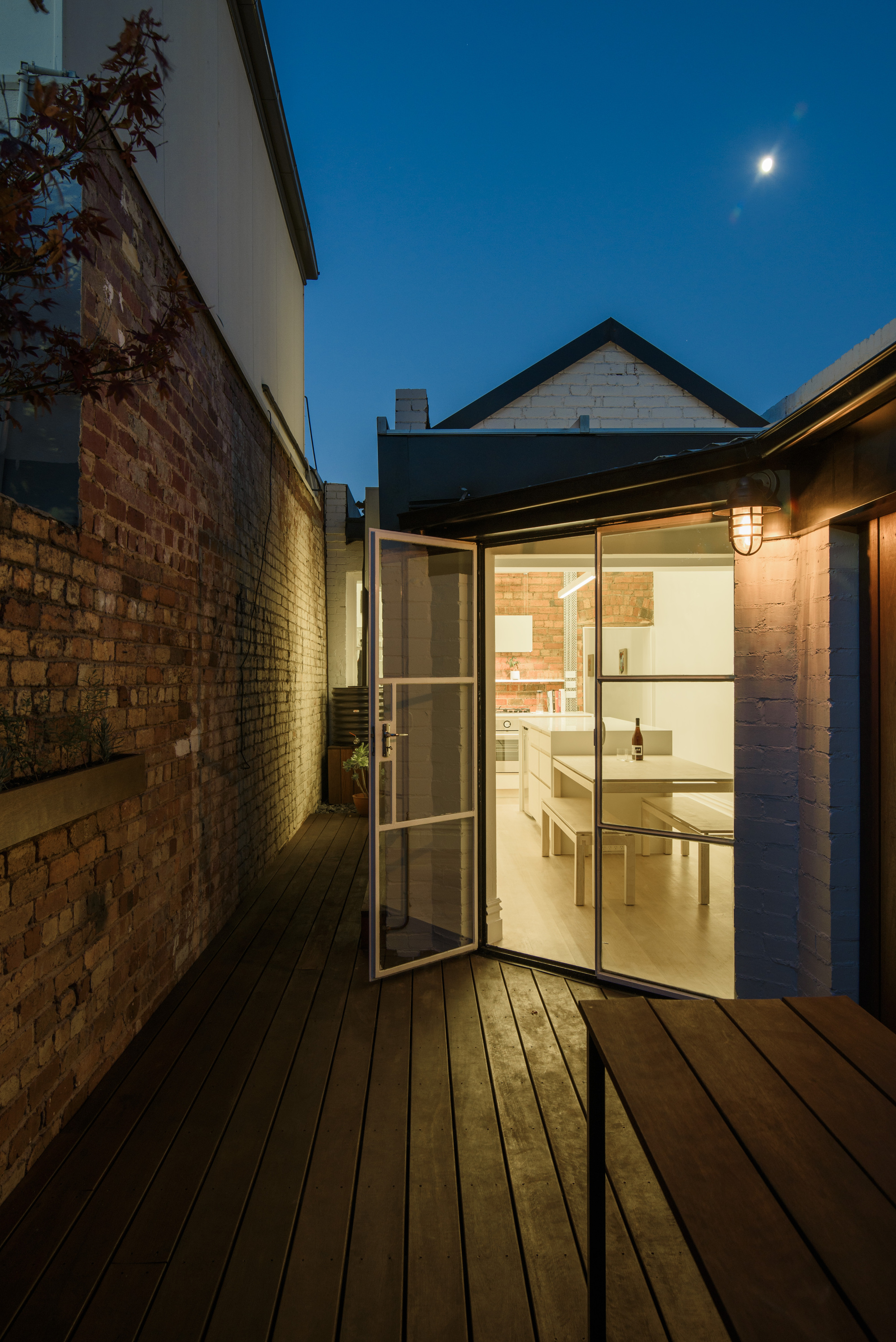 鑻卞浗姘戝app,澶嶅彜鑻卞紡灏忓眿