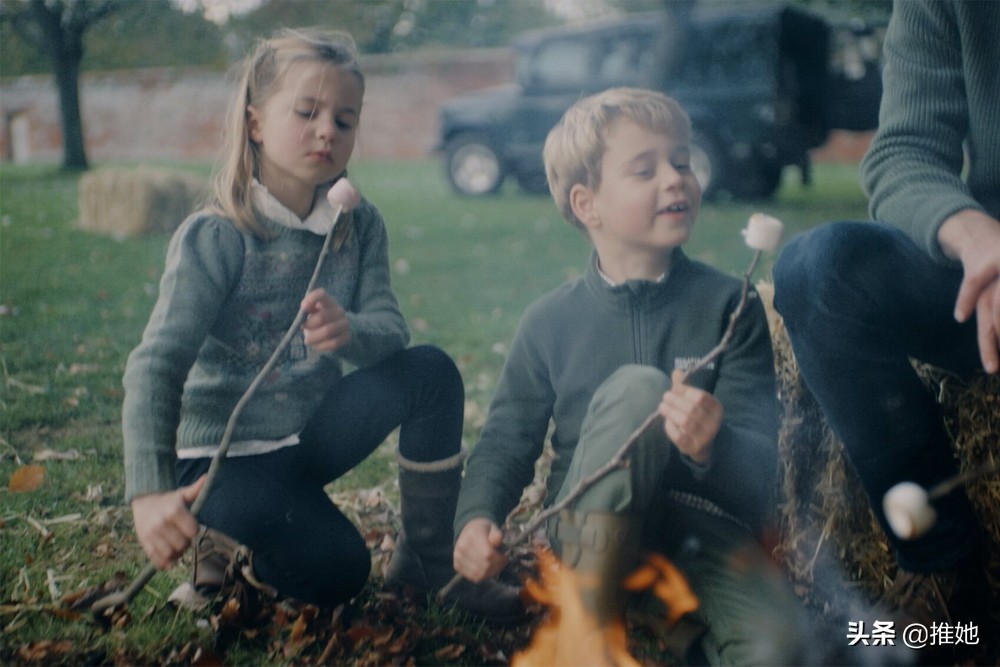 我是夏洛特公主，6岁啦，看了我出生到现在的点滴，过节要开心哦