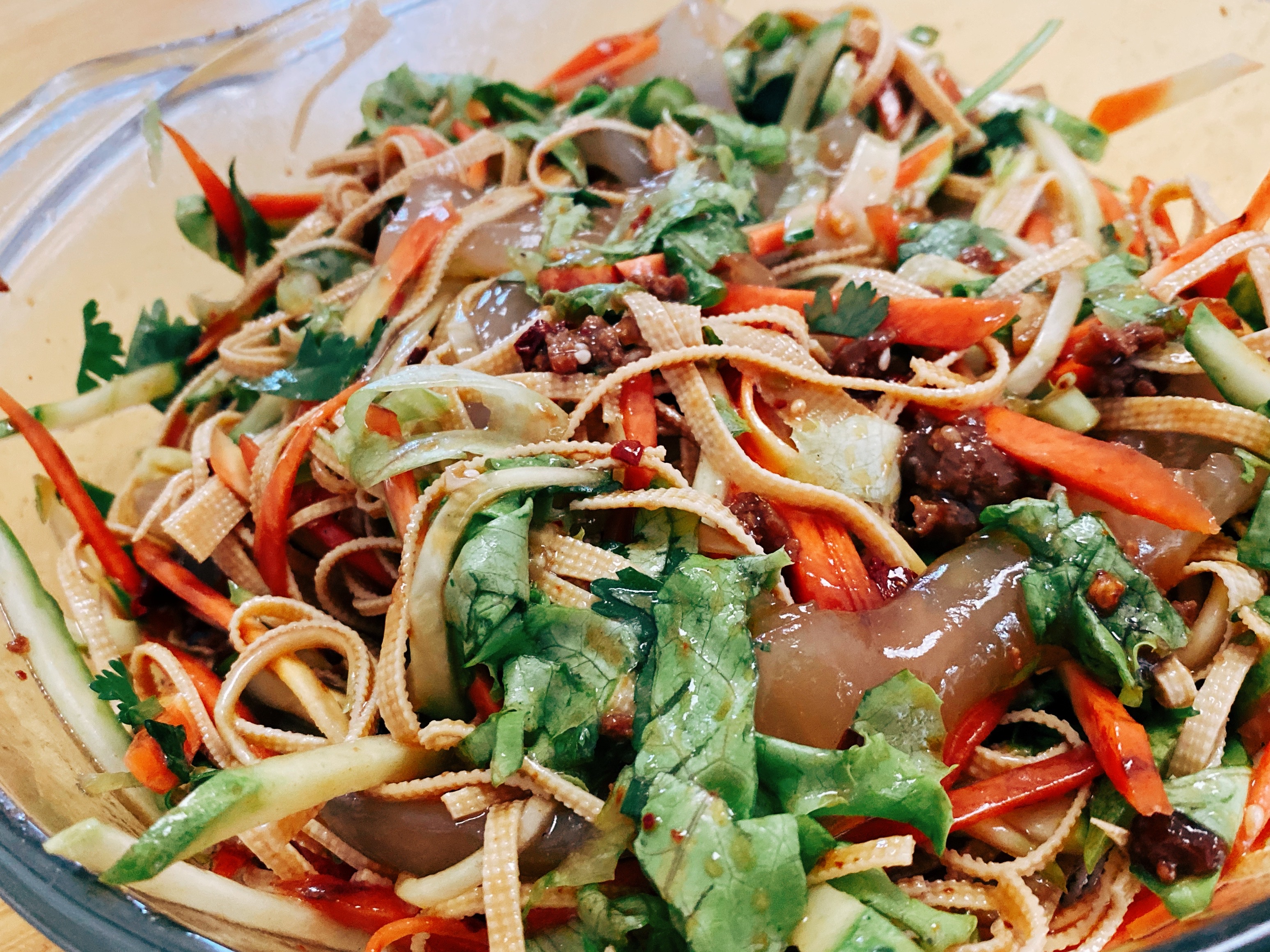 东北五彩大拉皮的做法,五彩大拉皮老东北美食