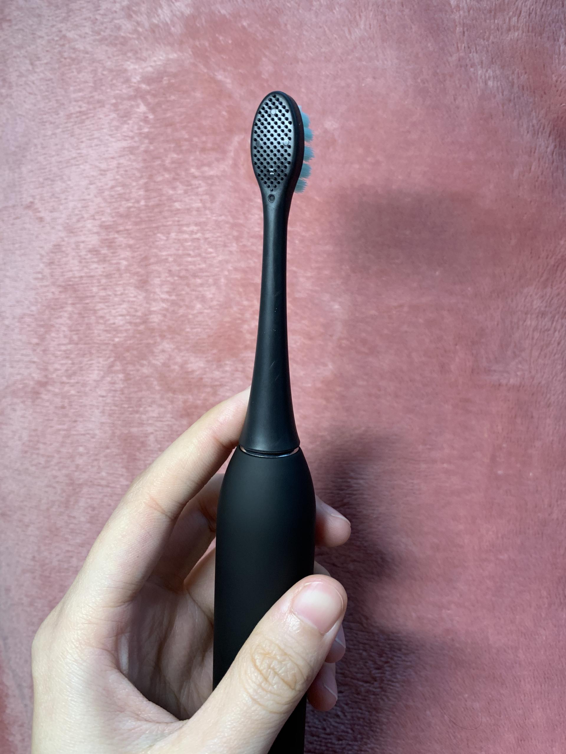 怎么优雅的用电动牙刷刷牙,电动牙刷的正确刷牙方法和步骤