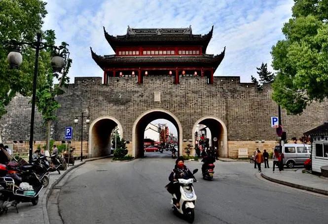 侵害妇女的法律责任,侵害妇女的刑事案件