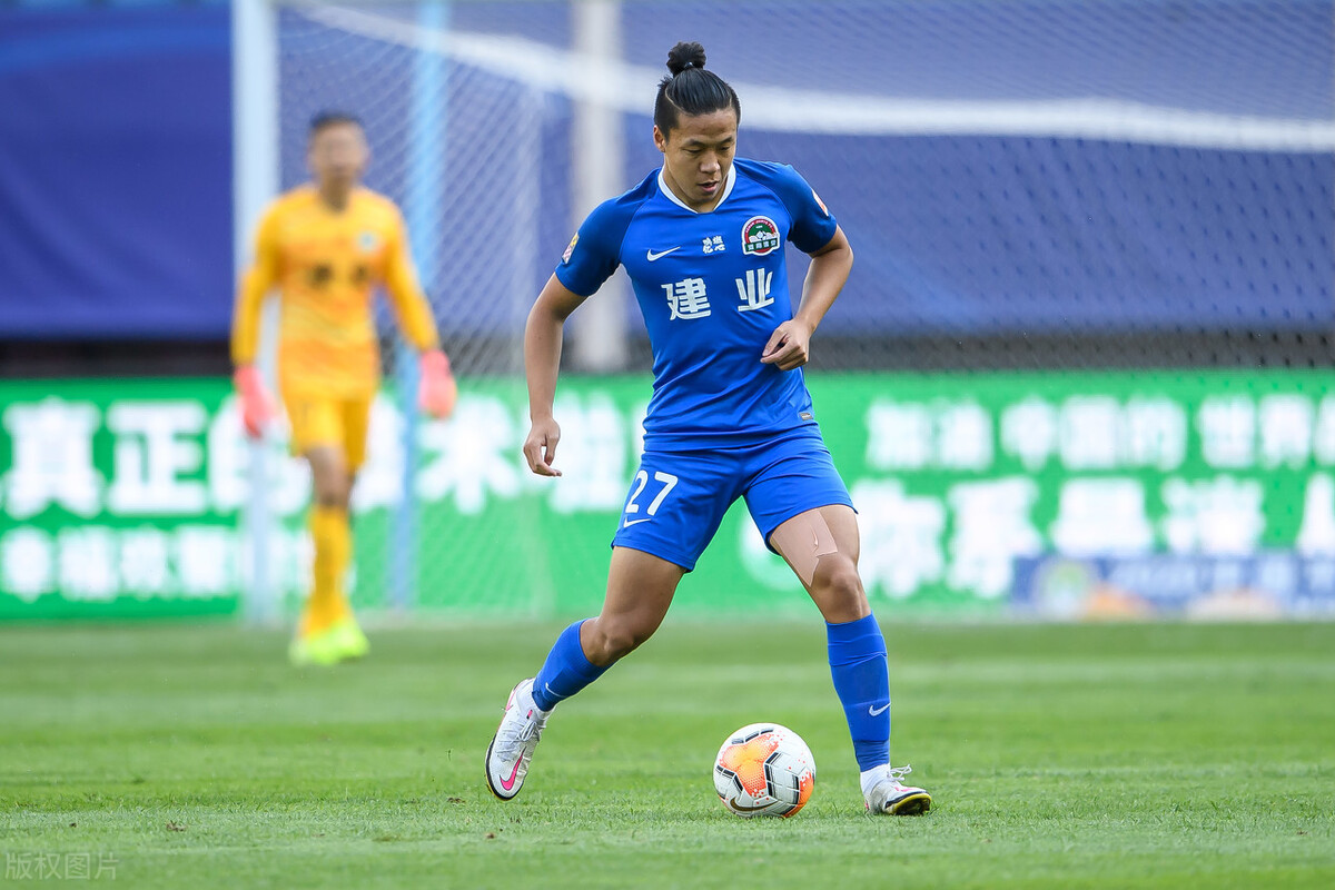 中超美女掌门上任一年:股份改革成中超典范球队成绩稳步提升