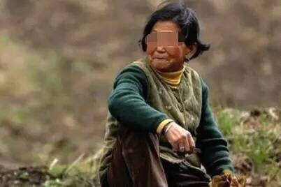 妈妈嫁个哑巴，遭村里人唾骂，村里人无法相信，三年后竟然发了财